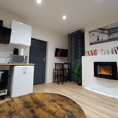 Le Puits Du Bourg Apartment Nevers Exterior photo