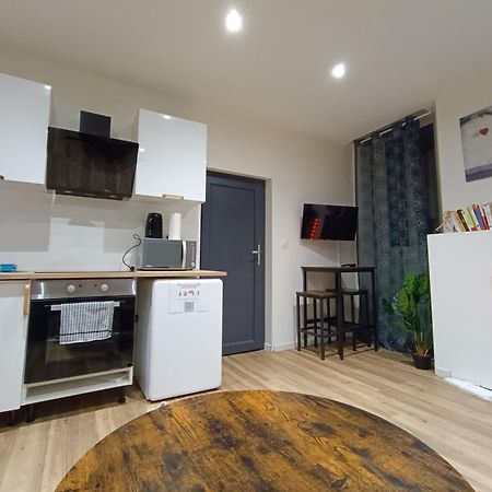 Le Puits Du Bourg Apartment Nevers Exterior photo
