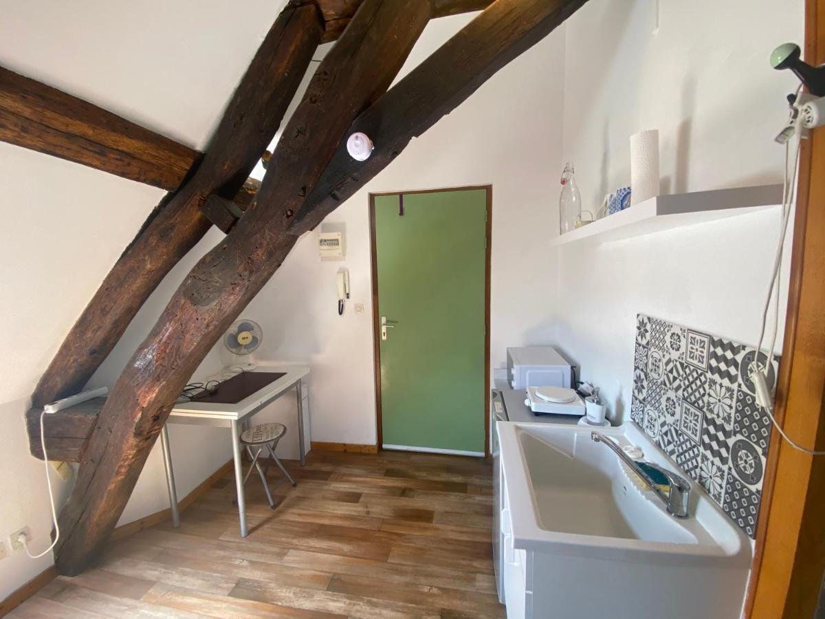 Le Puits Du Bourg Apartment Nevers Exterior photo