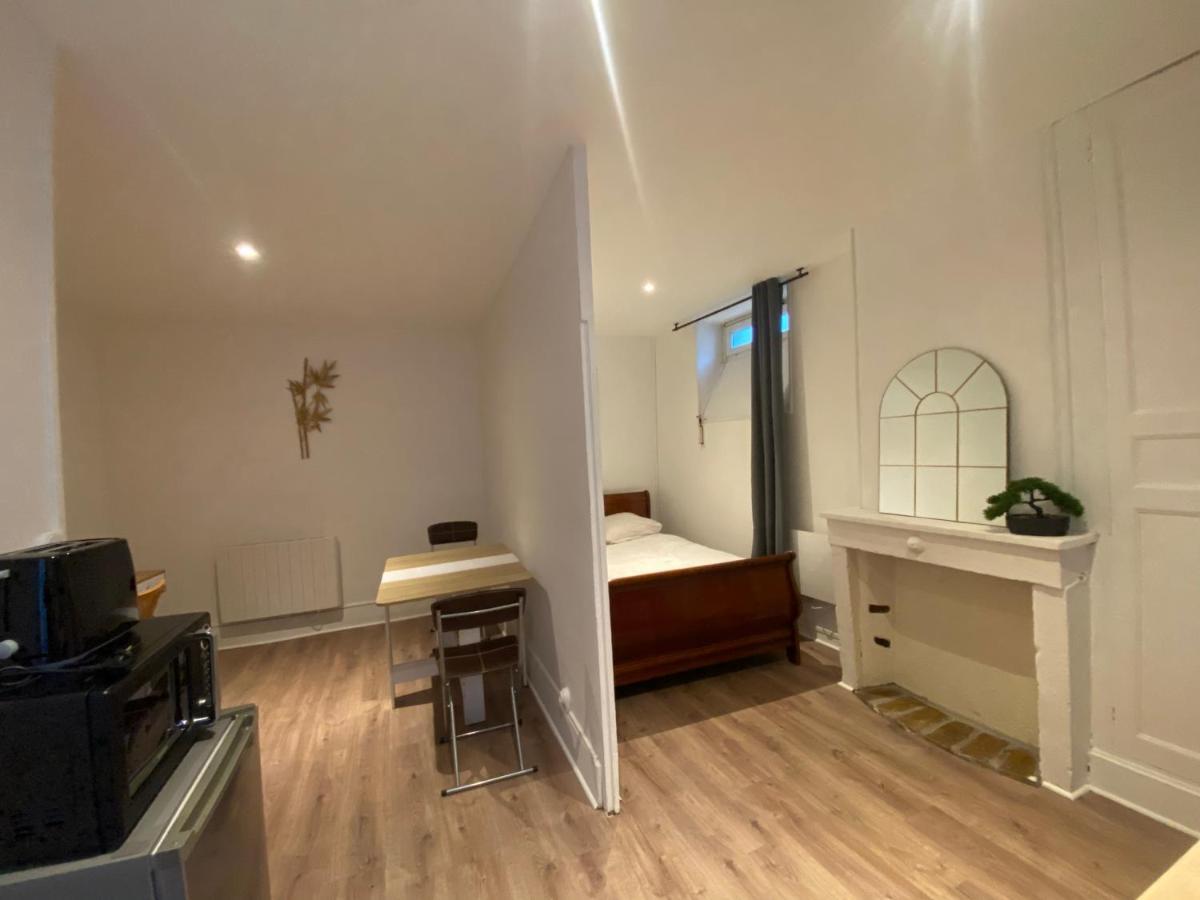 Le Puits Du Bourg Apartment Nevers Exterior photo