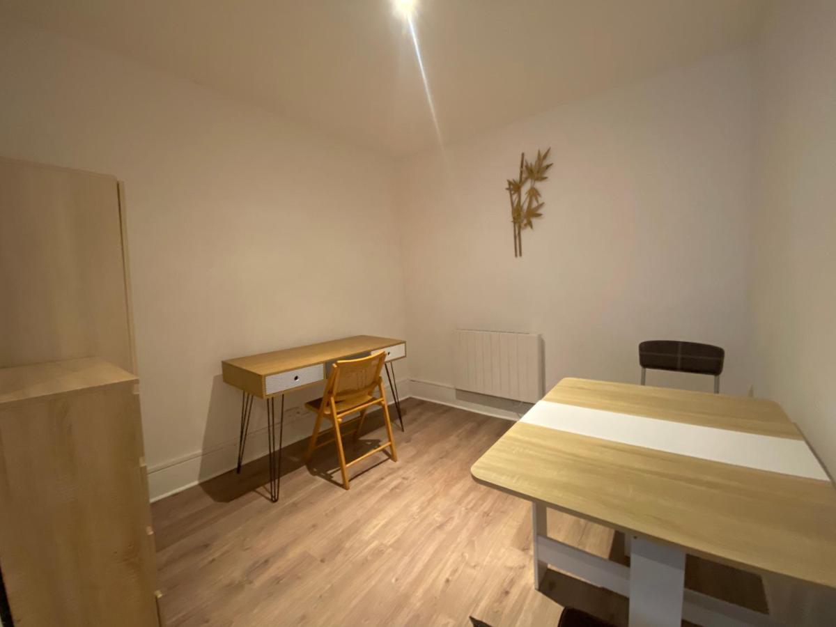 Le Puits Du Bourg Apartment Nevers Exterior photo