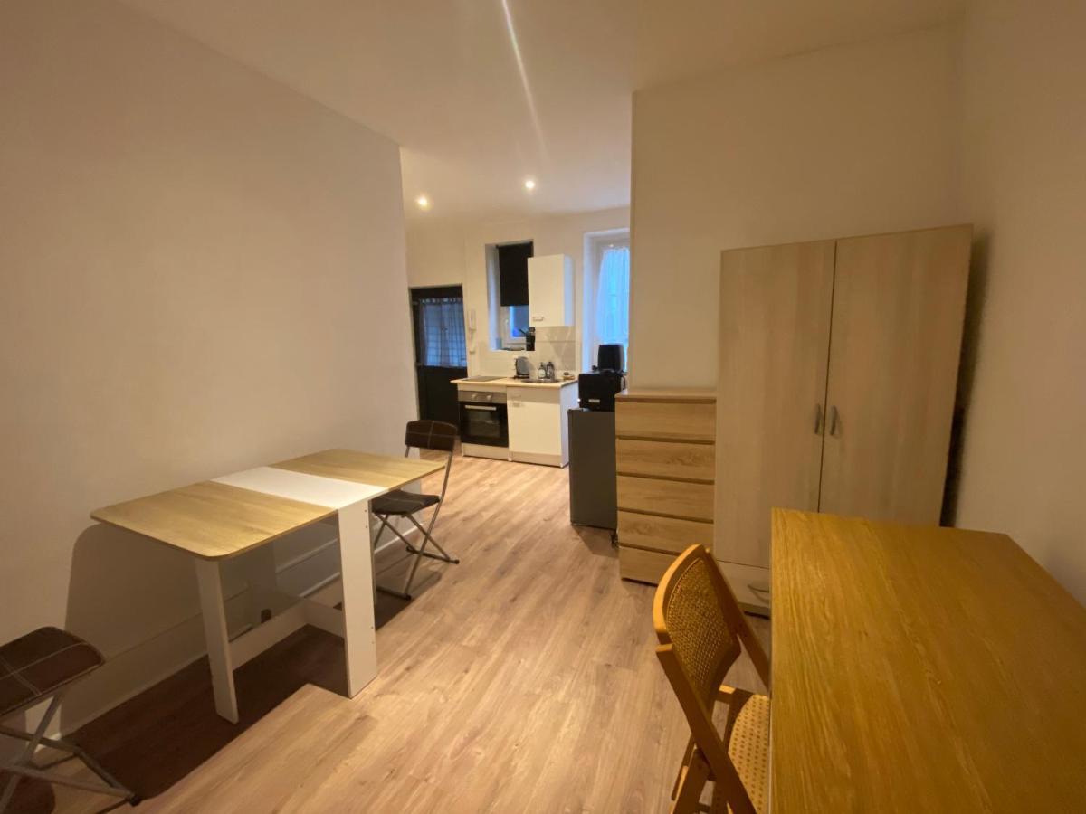 Le Puits Du Bourg Apartment Nevers Exterior photo