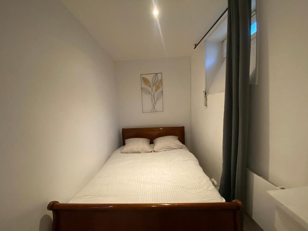 Le Puits Du Bourg Apartment Nevers Exterior photo