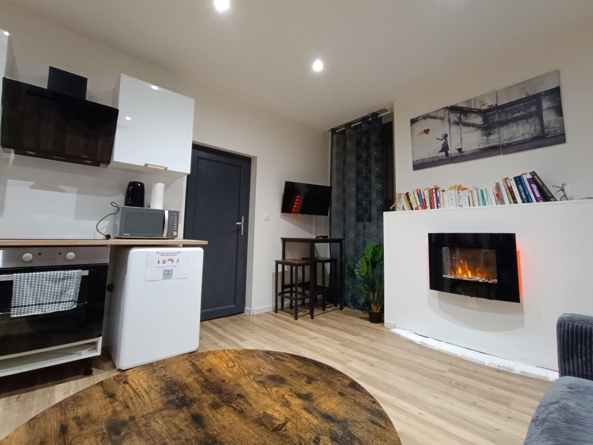 Le Puits Du Bourg Apartment Nevers Exterior photo